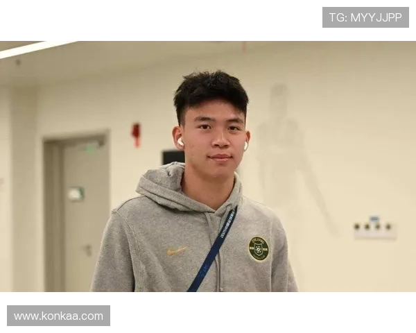 浙江国安四外援首发 王钰栋达万李磊亮相